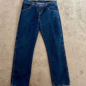 Wrangler Demin Blue Jeans Regular Fit 33 waist by 30 length No Rips/Tears